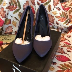 Vera Wang heels